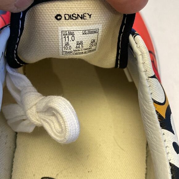 VANS X DISNEY Collaboration Men’s Sneakers Size 11 US NWOT - Picture 5 of 8
